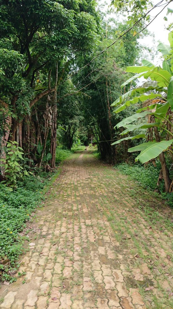 Vuonthuguesthousegarden Kon Tum Екстер'єр фото