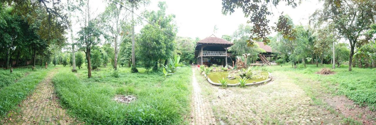 Vuonthuguesthousegarden Kon Tum Екстер'єр фото